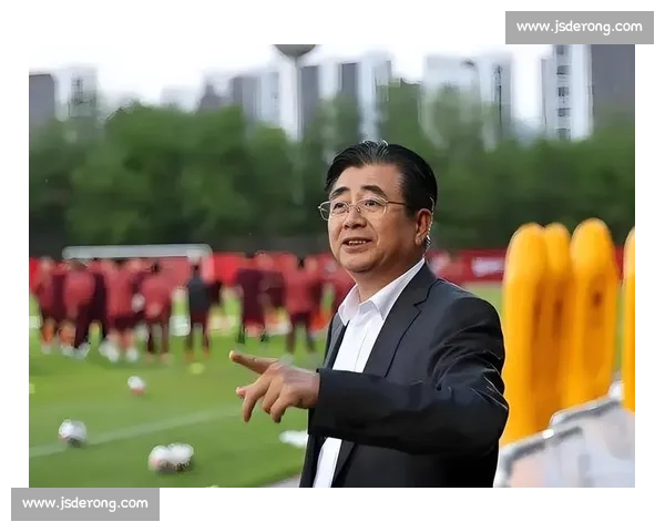 宋凯出席杭师大足球会议 锚定青训与城市融合方向